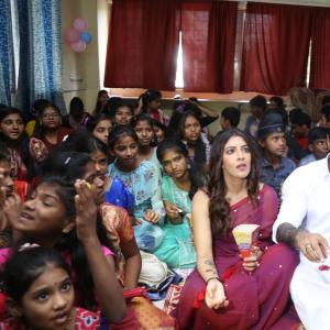 Varalakshmi Sarat Kumar Birthday Celebrations Photos