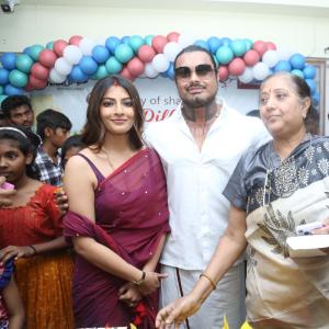 Varalakshmi Sarat Kumar Birthday Celebrations Photos