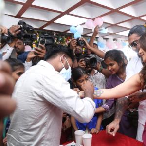 Varalakshmi Sarat Kumar Birthday Celebrations Photos