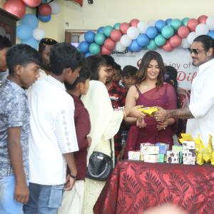 Varalakshmi Sarat Kumar Birthday Celebrations Photos