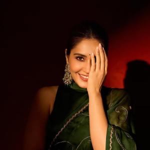 Actress Rashi Khanna Latest Photos