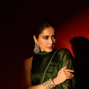 Actress Rashi Khanna Latest Photos