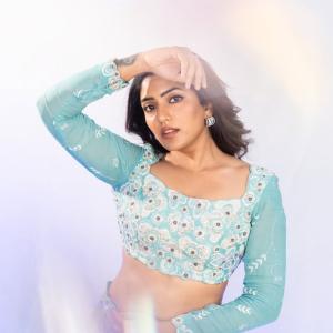 Actress Eesha Rebba Latest Photos