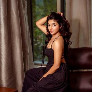 Actress Mirnaa Latest Photos