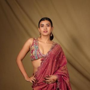 Actress Hebbah Patel Latest Photos