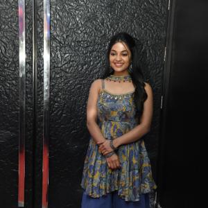 Actress Ivana stuns in an elegant indo-western look - latest photos