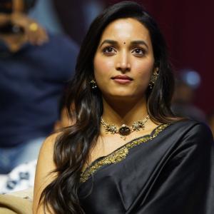 Actress Srinidhi Shetty Wows in Designer Black Saree – Latest Photos