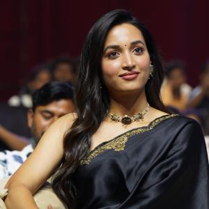 Actress Srinidhi Shetty Wows in Designer Black Saree – Latest Photos