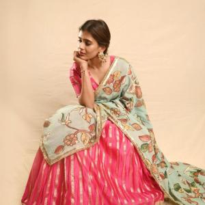 Latest Photos: Actress Hebbah Patel Looks Elegant in Floral Dupatta