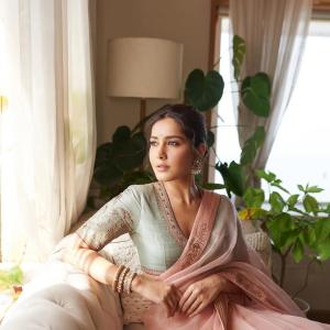 Actress Raashi Khanna Radiates Elegance in Pastel Saree Look