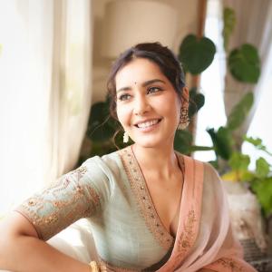 Actress Raashi Khanna Radiates Elegance in Pastel Saree Look