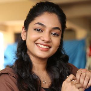 Actress Ivana Spotted in Effortless Casual Look – Latest Photos