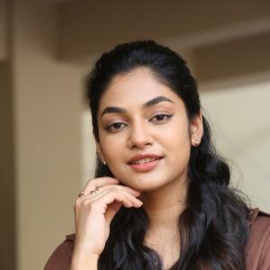 Actress Ivana Spotted in Effortless Casual Look – Latest Photos