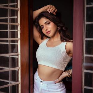 Actress Ishwarya Menon Turns Up the Heat in All-White Chic Look – Latest Photos