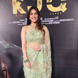 Yukti Thareja Looks Graceful in Pastel Green Floral Saree – Latest Photos