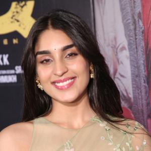 Yukti Thareja Looks Graceful in Pastel Green Floral Saree – Latest Photos