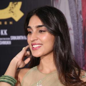 Yukti Thareja Looks Graceful in Pastel Green Floral Saree – Latest Photos