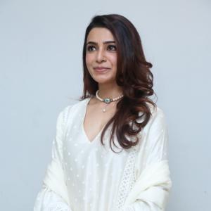 Simplicity Meets Grace: Samantha's Latest Traditional Photos