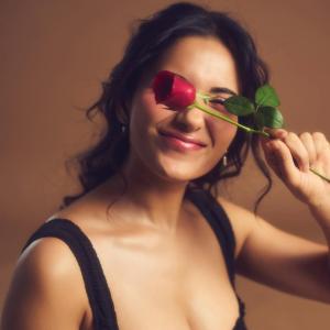 Latest Photos: Actress Ruhani Sharma’s Elegant Glam Goes Viral