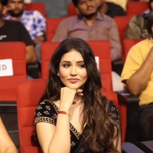 Black Magic! Actress Priyanka Jawalkar’s Latest Saree Look Is Pure Desi Glam