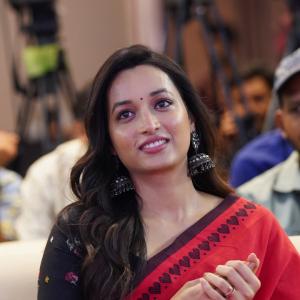 Actress Srinidhi Shetty Stuns in Elegant Red Saree | Latest Photos