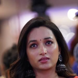 Actress Srinidhi Shetty Stuns in Elegant Red Saree | Latest Photos