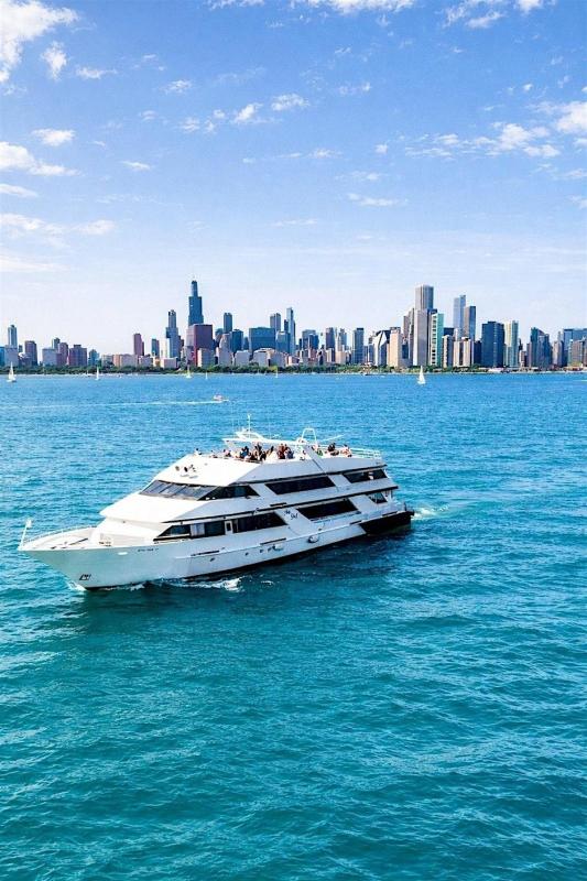 Freestyle Vs Cumbia Yacht Cruise (Chicago) Burnham Harbor