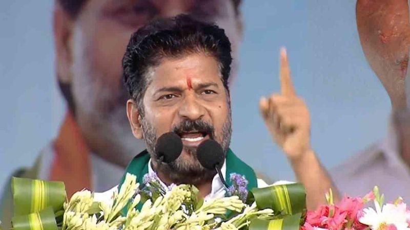 Revanth Reddy Warns Modi at Jantar Mantar  Remove BJP Flag from Red Fort if Demands Ignored