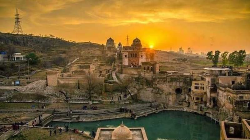 Pakistan Issues 84 Visas for Indian Pilgrims to Visit Katas Raj Temples