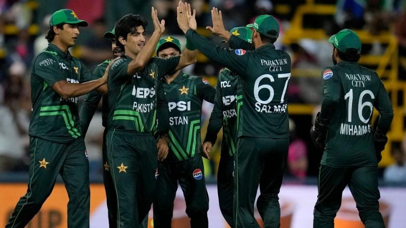 Shastri and Ponting Back Pakistan to be Dangerous in ICC Champions Trophy