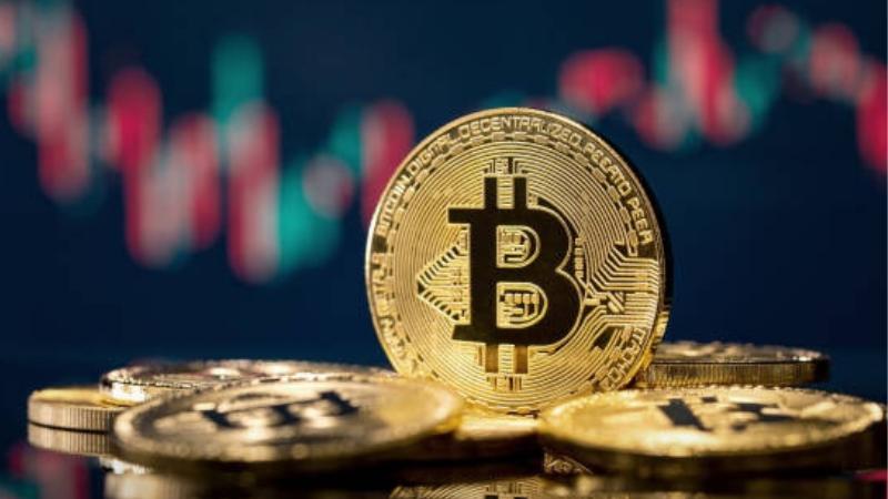 Bitcoin Rebounds to $98,800 as CPI Data Boosts Investor Confidence