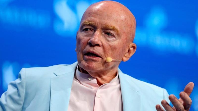 Mark Mobius Goes 95% Cash – Warns of 6-Month Global Market Risk, Bets Big on India