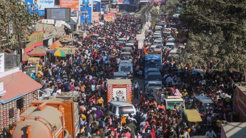 CM Mohan Yadav Urges Pilgrims to Delay Travel to Prayagraj Due to Traffic Jams