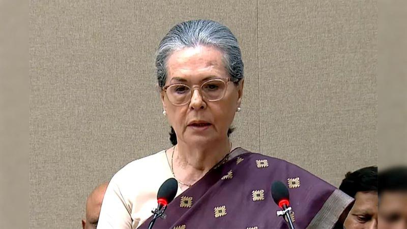 BJP MPs Criticize Sonia Gandhi for 'Poor Thing' Remark on President Murmu
