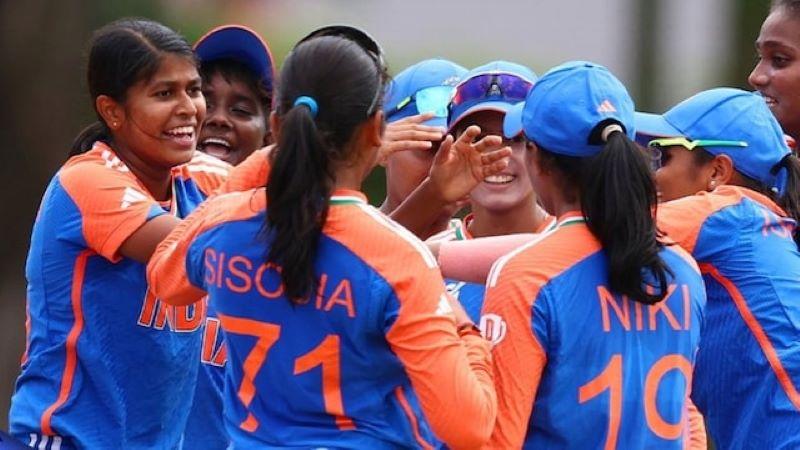 Sisodia’s Spell Helps India Fight Back Against England in U-19 Women’s T20 Semi-Final