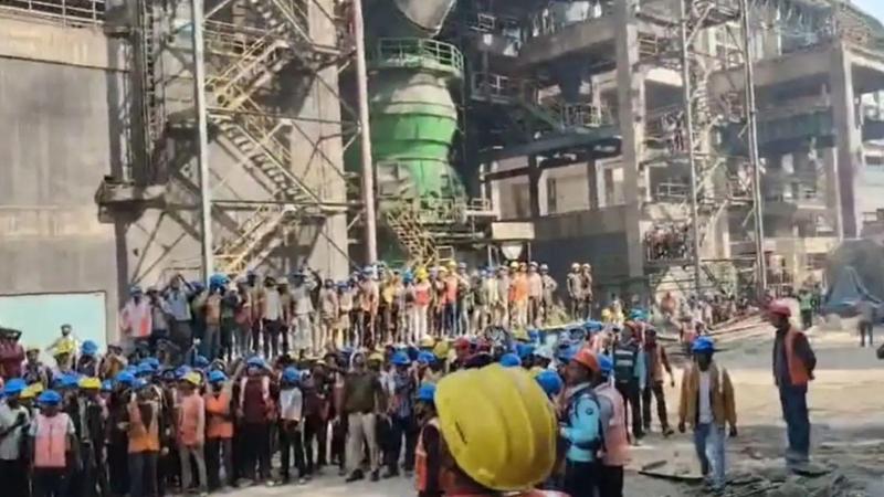 3 Dead, 30 Injured in Roof Collapse at Cement Factory in Madhya Pradesh
