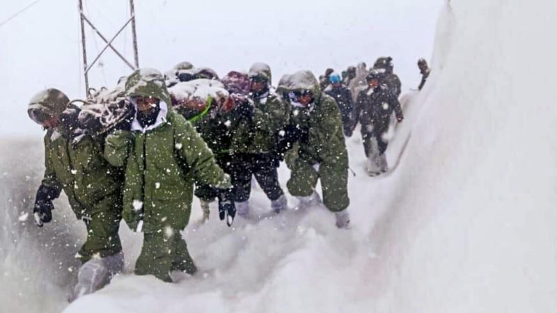 Avalanche Hits Badrinath in Uttarakhand, 47 Workers Trapped as Rescue Efforts Continue Amid Snowfall