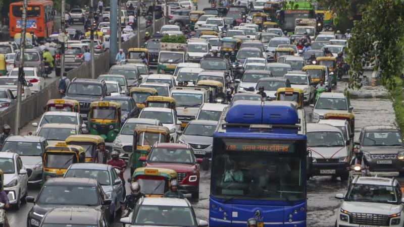 Traffic Disruptions in Delhi and Noida Ahead of Farmers' March