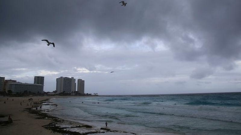 Hurricane Erin Causes Beach Closures and Rip Current Warnings Across US East Coast