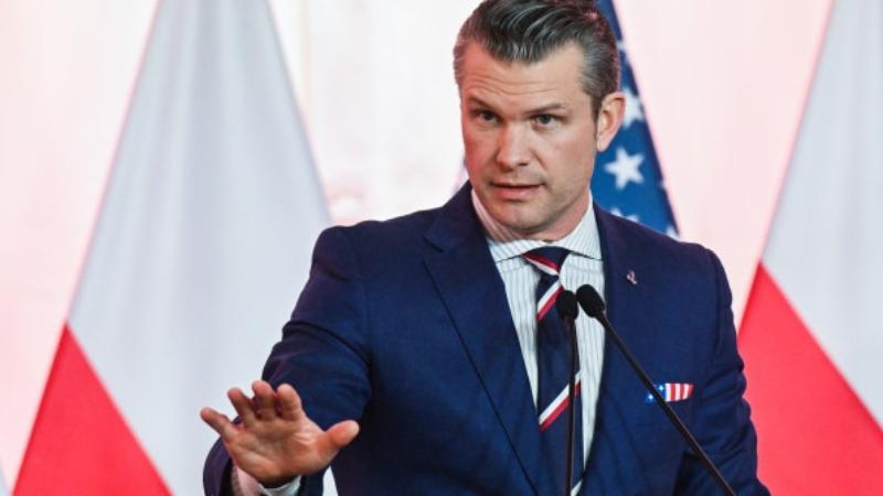 Israel Blocks Gaza Aid as Ceasefire Standoff With Hamas Escalates Over Hostage and Peace Talks