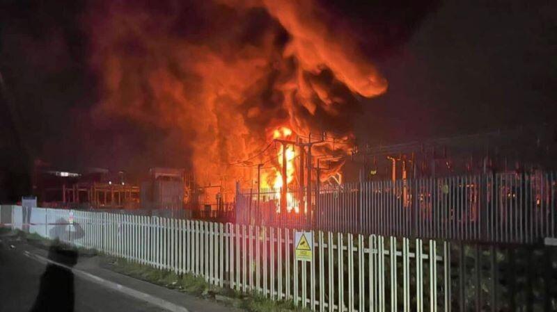 Heathrow Airport Closed Till Midnight After Fire Causes Massive Power Outage