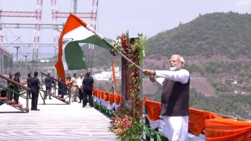 PM Narendra Modi Unveils World's Tallest Rail Bridge in Kashmir