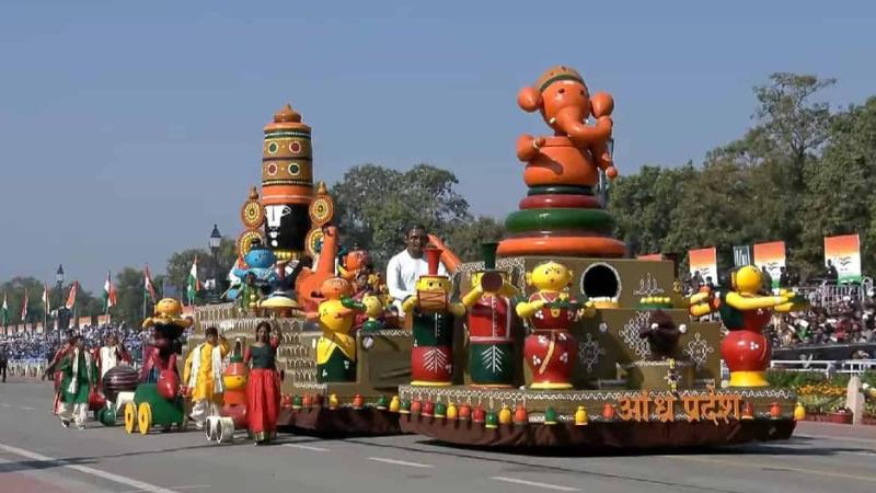 Andhra Pradesh’s Etikoppaka Wooden Toys Tableau Wins 3rd Prize at Republic Day