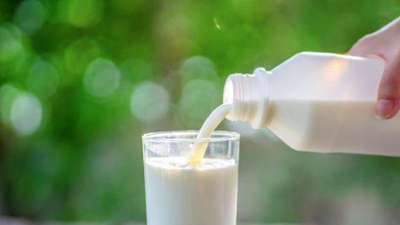 California Issues Recall of Raw Milk Over Bird Flu Concerns