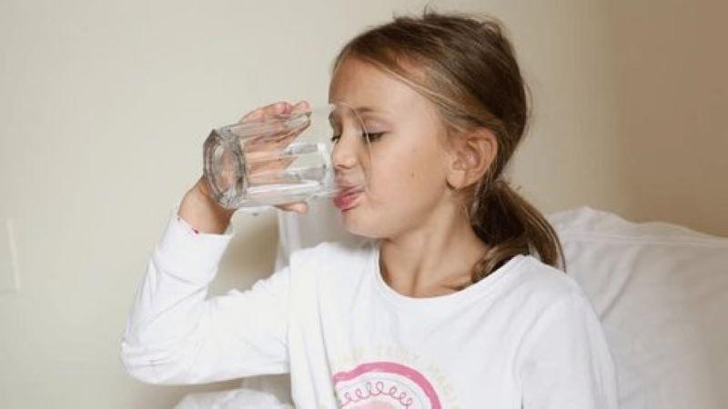 10 Creative Ways to Keep Kids Hydrated During Winter