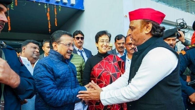 Akhilesh Yadav to Campaign for AAP Ahead of Delhi Assembly Polls