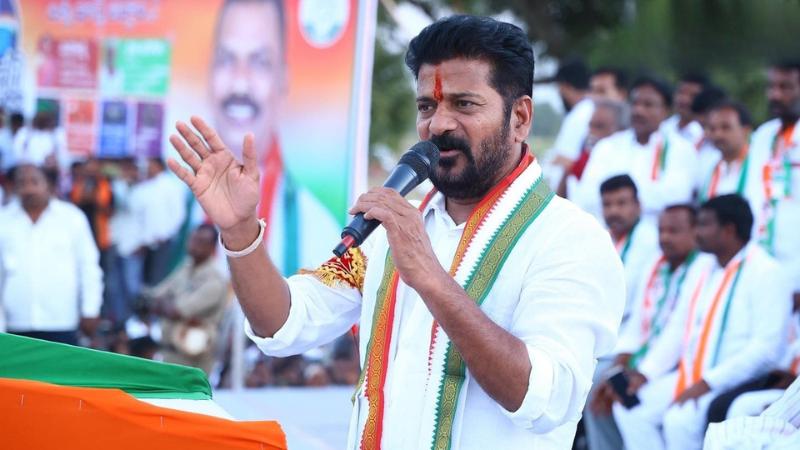 Congress Infighting Revanth Reddy Counters Digvijaya Singh With Sonia Gandhi Praise
