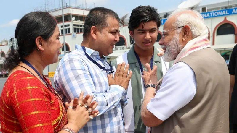 IPL Star Vaibhav Suryavanshi Meets PM Narendra Modi in Bihar