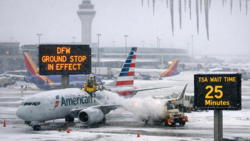Winter storm disrupts Dallas air travel as hundreds of flights remain canceled