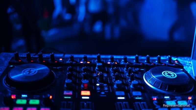 Ohio Fans Can Hear Twenty One Pilots’ Breach Early At Record Store Listening Events